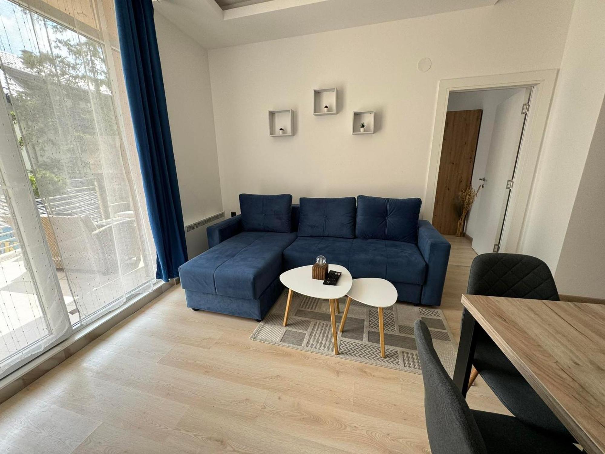 Royal Apartment *